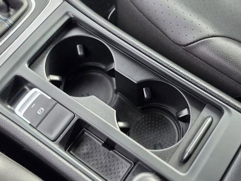 Used 2016 Volkswagen e-Golf SEL Premium image 34