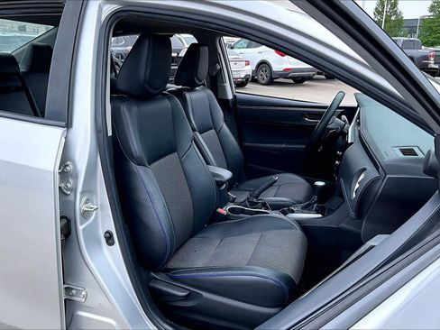 Used 2019 Toyota Corolla SE FWD image 8
