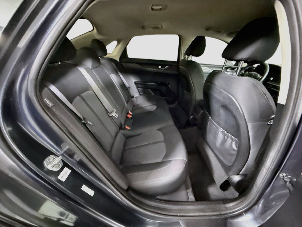 Used 2022 Kia K5 LXS FWD image 26