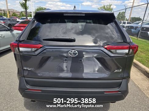 Used 2024 Toyota RAV4 XLE w/ Convenience Package FWD image 6