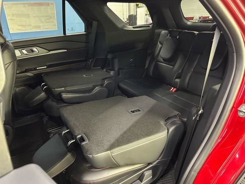 New 2026 Ford Explorer ST image 36