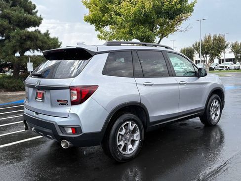 Used 2023 Honda Passport TrailSport image 3