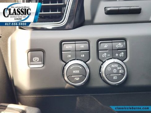 Used 2024 GMC Sierra 2500 AT4X AWD/4WD image 23