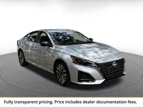 Used 2026 Nissan Altima 2.5 SV FWD image 1