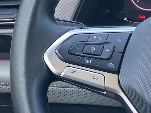 Certified 2024 Volkswagen Atlas Peak Edition SE image 6