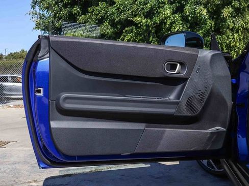 Used 2025 MINI Cooper S FWD image 23