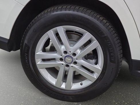 Used 2014 Mercedes-Benz GL 450 4MATIC image 32