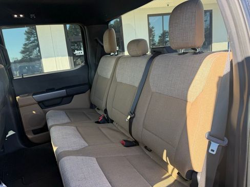 Used 2025 Ford F250 XLT image 3