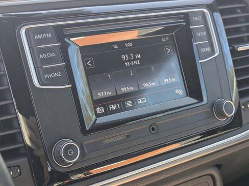 Used 2016 Volkswagen Beetle 1.8T Denim image 11