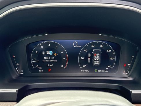Certified 2025 Honda Pilot Elite image 37