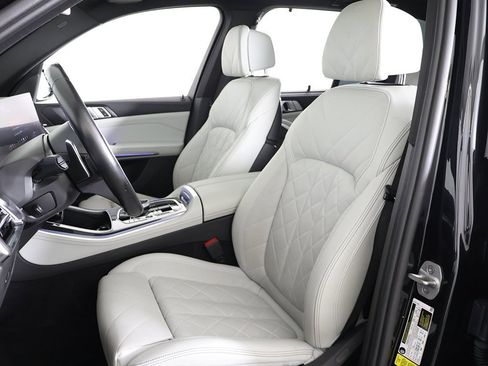 Used 2024 BMW X5 M60i image 35