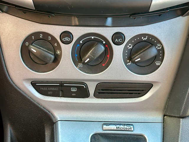 Used 2012 Ford Focus SE FWD image 26