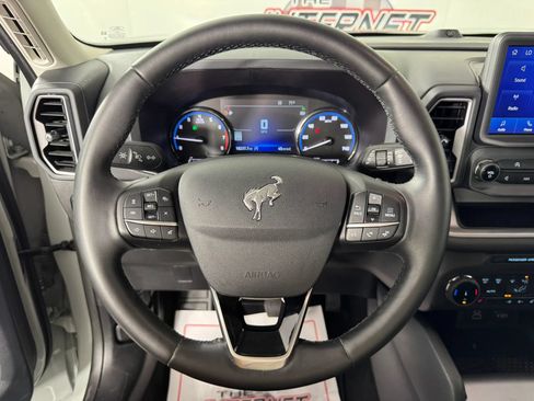 Used 2024 Ford Bronco Sport Outer Banks w/ Tech Package AWD/4WD image 13
