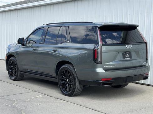 Certified 2024 Cadillac Escalade Sport Platinum w/ LPO, ONYX Package AWD/4WD image 8