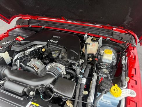 Certified 2019 Jeep Wrangler Sport AWD/4WD image 50