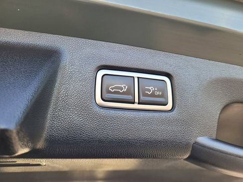 Used 2025 Kia Sorento EX AWD/4WD image 9