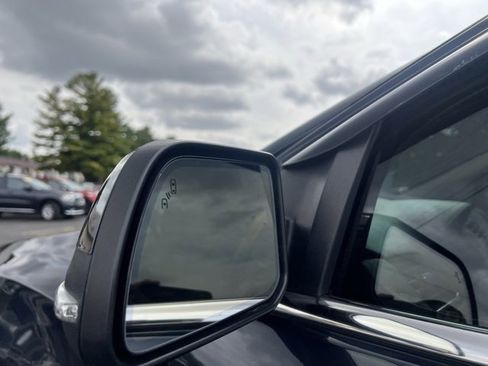Used 2013 Lincoln MKX AWD image 20