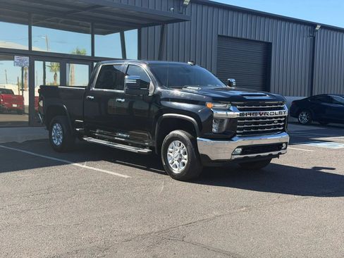Used 2020 Chevrolet Silverado 2500 LTZ w/ LTZ Plus Package AWD/4WD image 11