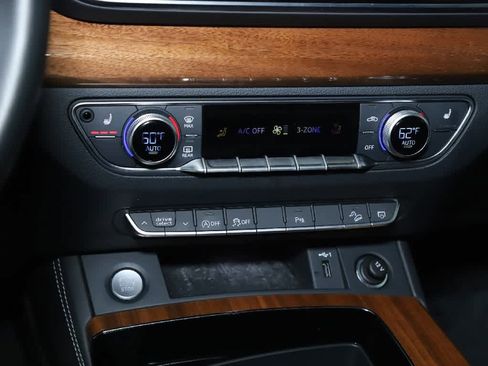 Used 2023 Audi Q5 2.0T Premium Plus w/ Premium Plus Package image 28