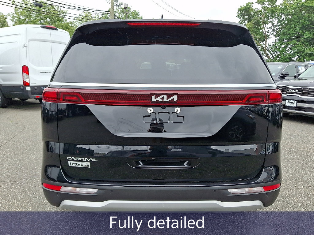 Certified 2024 Kia Carnival EX FWD image 6
