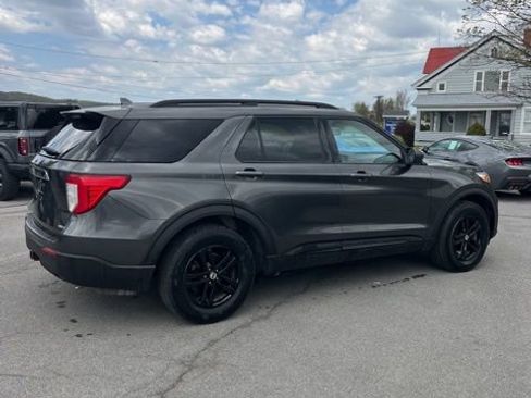 Used 2020 Ford Explorer XLT w/ Comfort Package AWD/4WD image 11