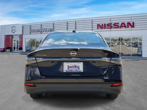 New 2027 Nissan Sentra S w/ Floor Mat Package FWD image 6