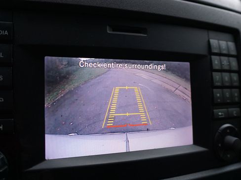 Used 2017 Mercedes-Benz Sprinter 2500 image 15