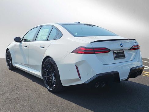 New 2026 BMW M5 w/ Carbon Package image 5