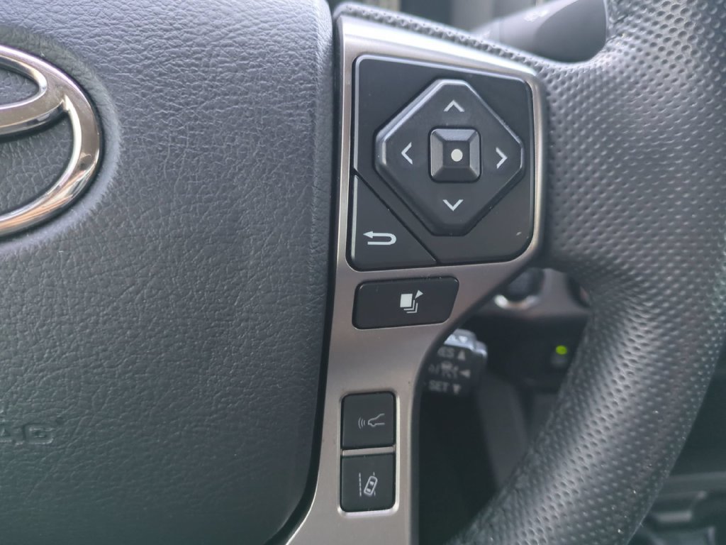 Used 2023 Toyota Tacoma SR5 AWD/4WD image 28