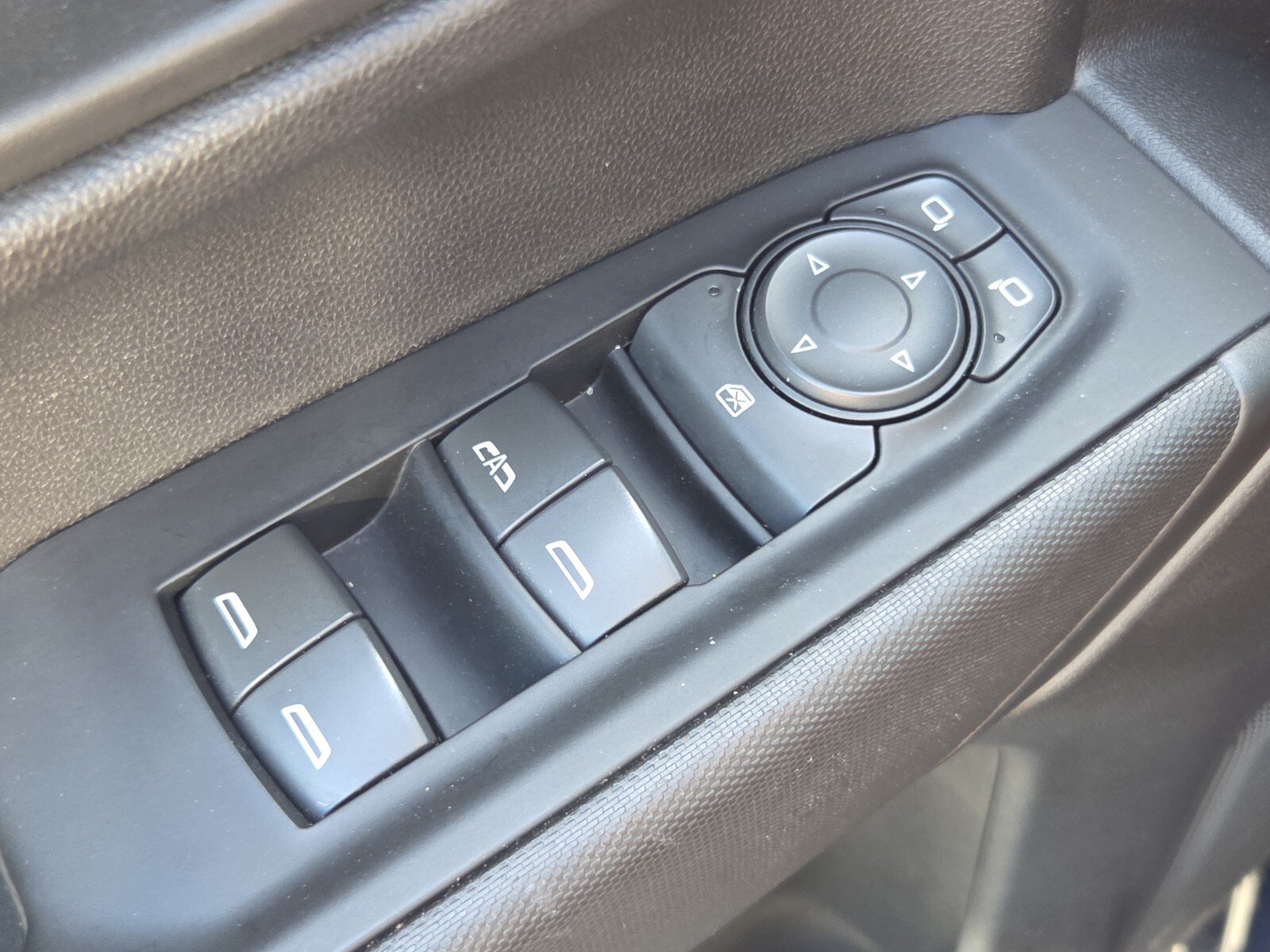 Used 2022 Chevrolet Silverado 1500 Custom RWD image 28