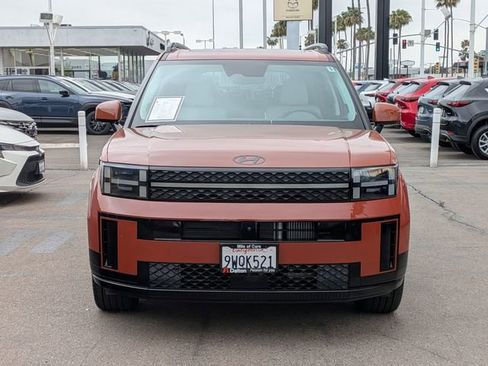 Used 2025 Hyundai Santa Fe Calligraphy image 2