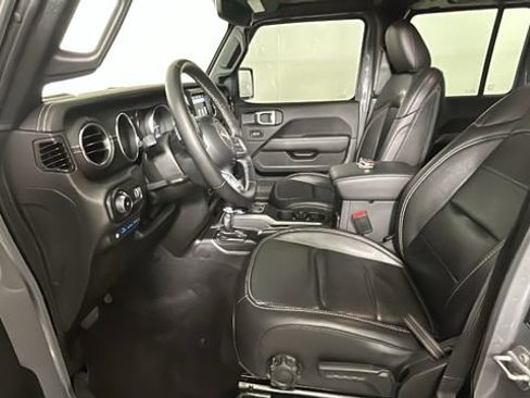 Used 2023 Jeep Wrangler Unlimited Sahara w/ Cold Weather Group AWD/4WD image 11