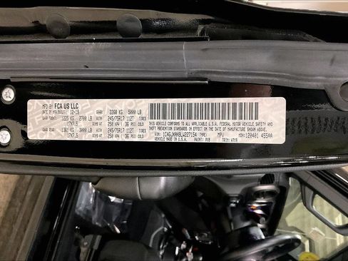 Used 2020 Jeep Wrangler Sport AWD/4WD image 29