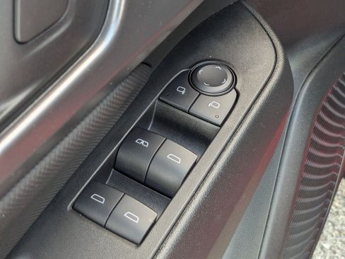 Used 2025 Chevrolet Equinox EV RS w/ LPO, All-Weather Mat Package image 11