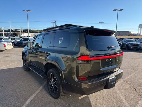 Used 2024 Lexus GX 550 image 4