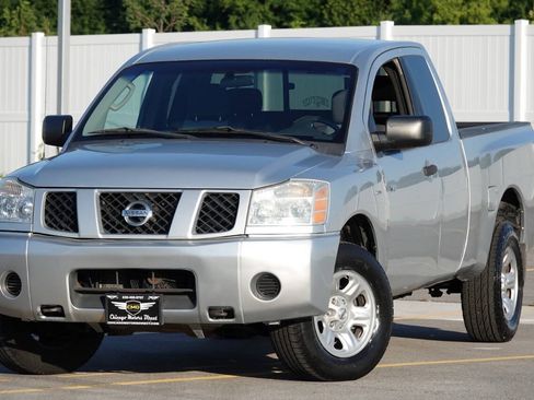 Used 2004 Nissan Titan XE w/ (PRF) Preferred Pkg AWD/4WD image 7