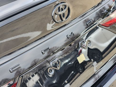 Used 2025 Toyota Camry XSE image 12