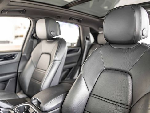 Used 2020 Porsche Cayenne E-Hybrid image 20