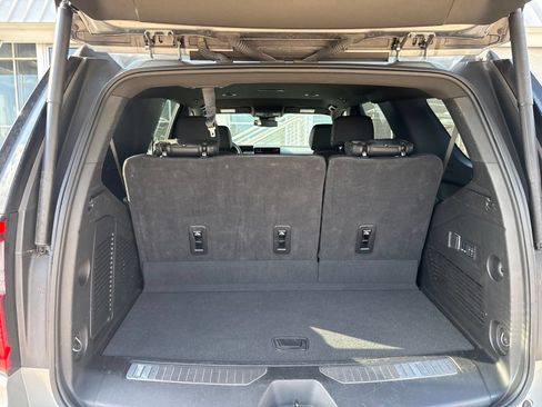 Used 2025 GMC Yukon Denali AWD/4WD image 10