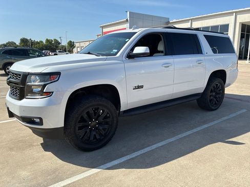 Used 2019 Chevrolet Suburban LT w/ Texas Edition Package RWD image 5