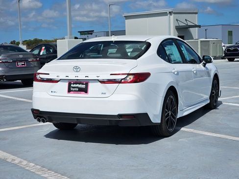 Used 2026 Toyota Camry SE image 2