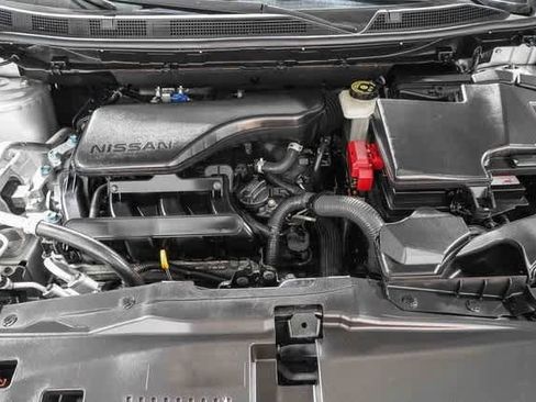 Used 2021 Nissan Rogue Sport S image 27