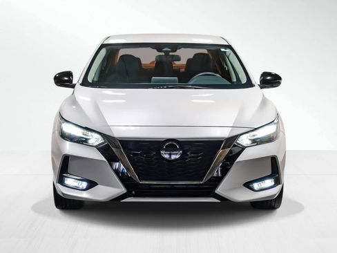 Used 2021 Nissan Sentra SR image 2