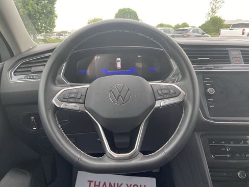 Used 2023 Volkswagen Tiguan SE AWD/4WD image 25