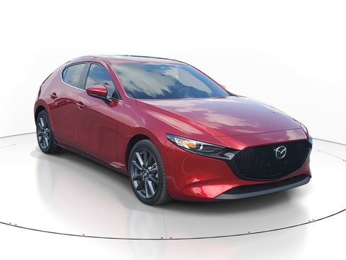 Used 2024 MAZDA MAZDA3 s FWD image 2