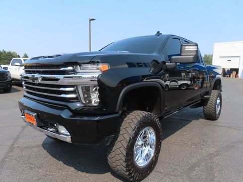 Used 2022 Chevrolet Silverado 3500 High Country w/ Safety Package II AWD/4WD image 3