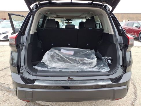 New 2026 Nissan Rogue SV image 31