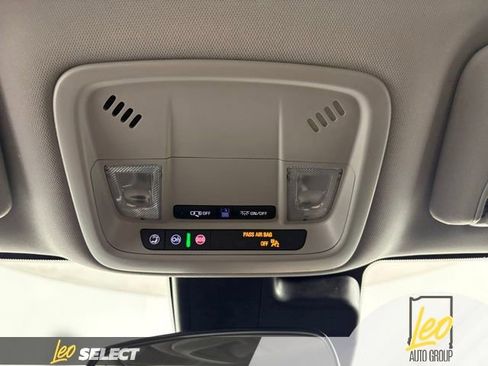 Used 2023 Chevrolet Malibu LT FWD image 17