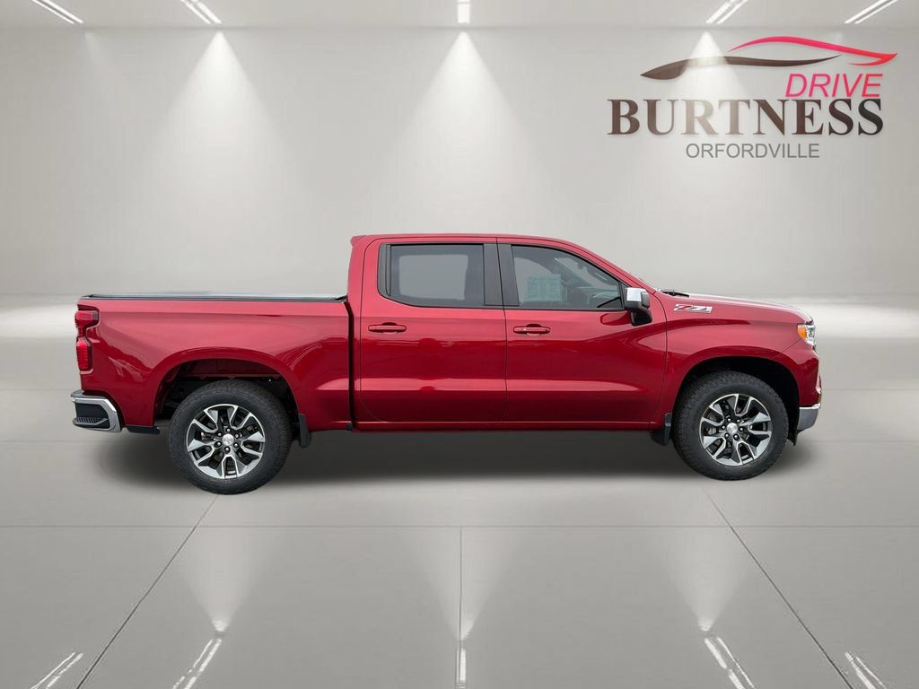 Certified 2023 Chevrolet Silverado 1500 LT w/ Z71 Off-Road Package AWD/4WD image 9