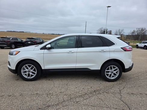Used 2024 Ford Edge SEL w/ Convenience Package image 32